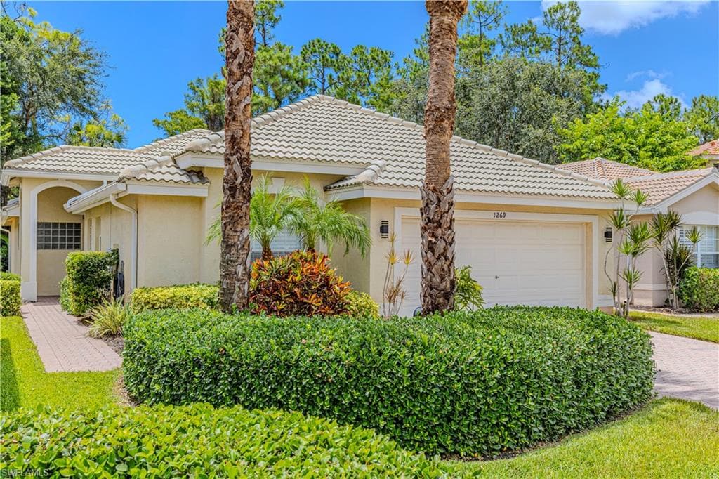1269 Barrigona CT NAPLES, FL 34119