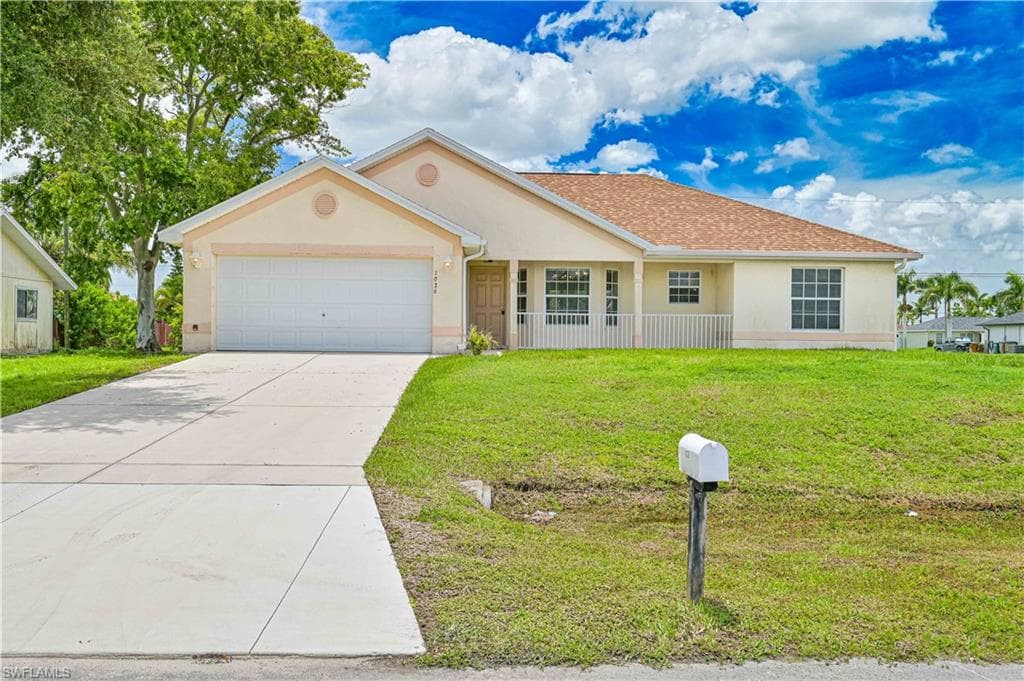 1026 NE 3rd AVE CAPE CORAL, FL 33909