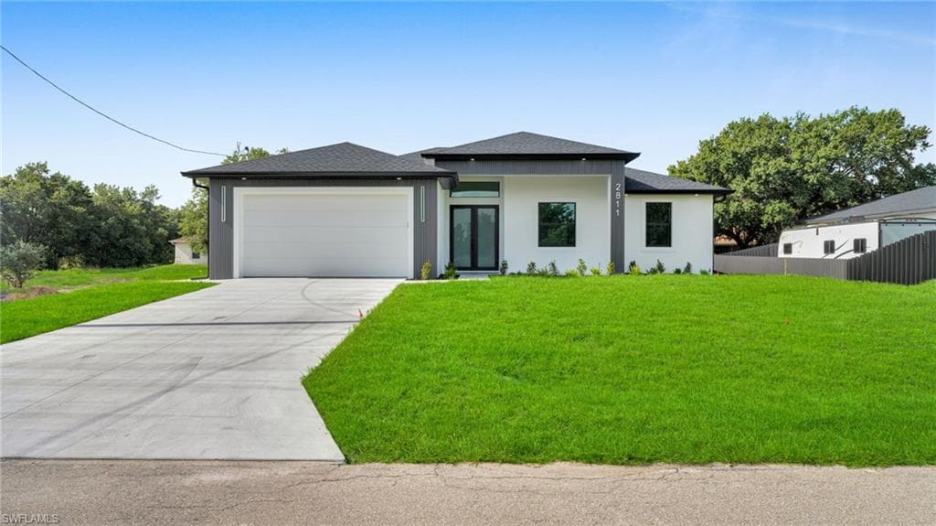 2811 50th ST SW LEHIGH ACRES, FL 33976