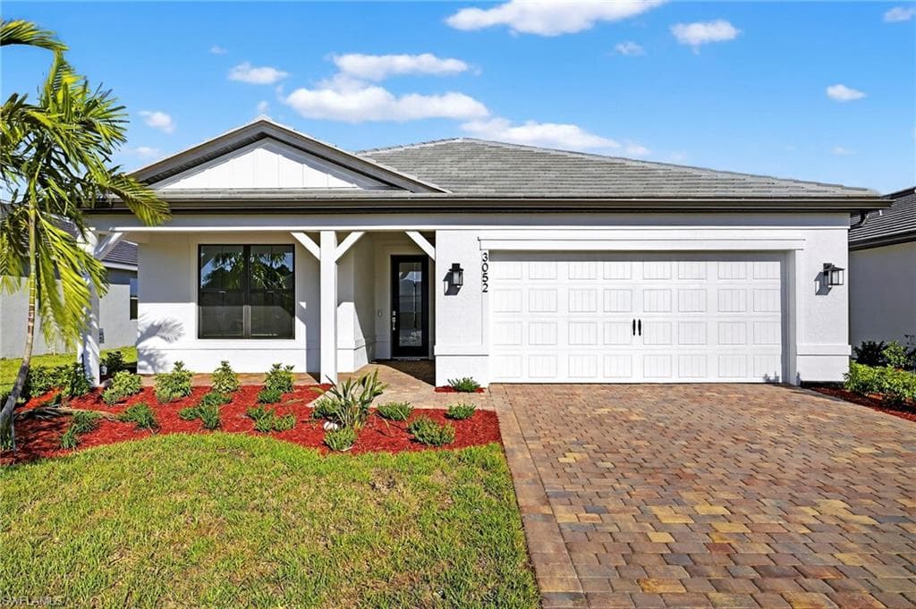 3052 Weston Manor DR ALVA, FL 33920