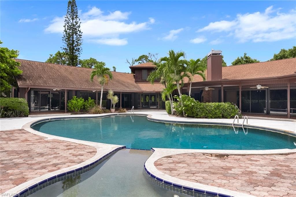 117 North ST NAPLES, FL 34108