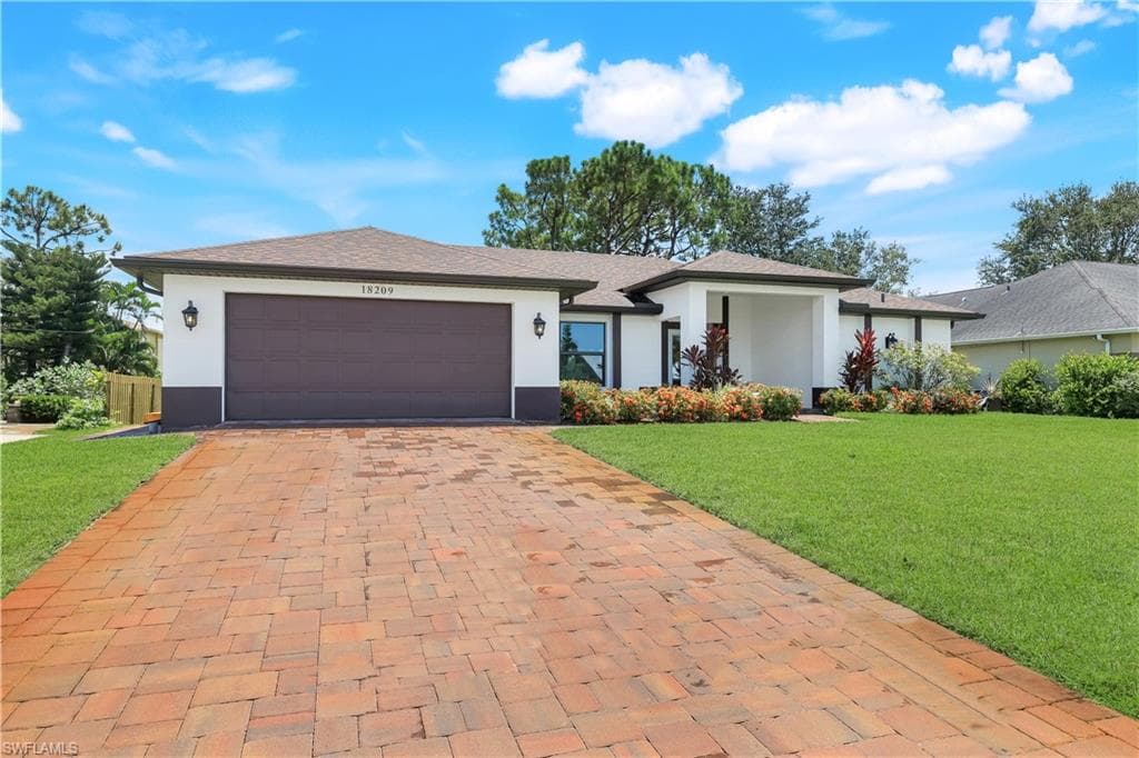 18209 Hawthorne RD FORT MYERS, FL 33967