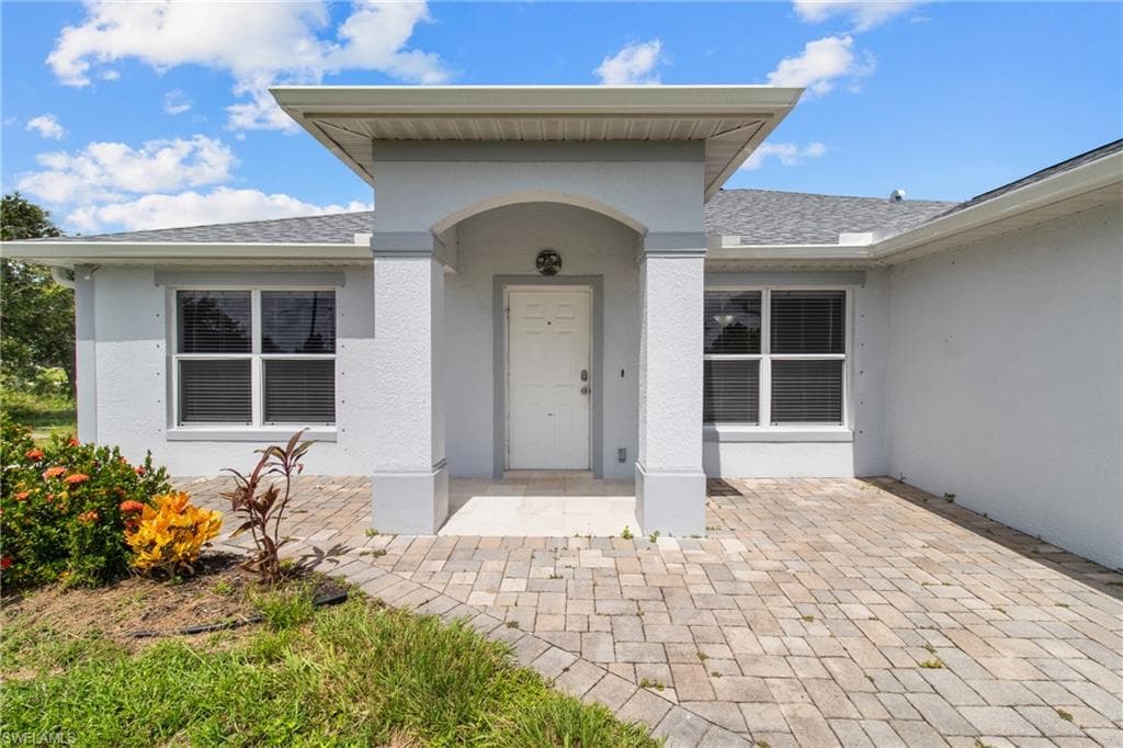1859 Mayberry DR LEHIGH ACRES, FL 33972