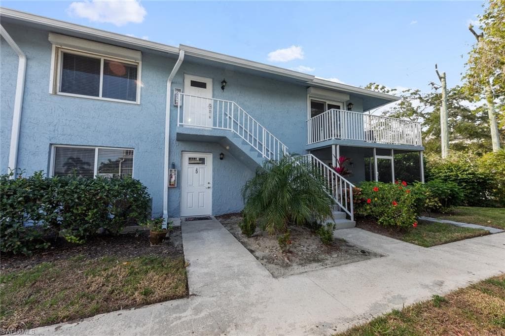 256 Palm DR 6 NAPLES, FL 34112