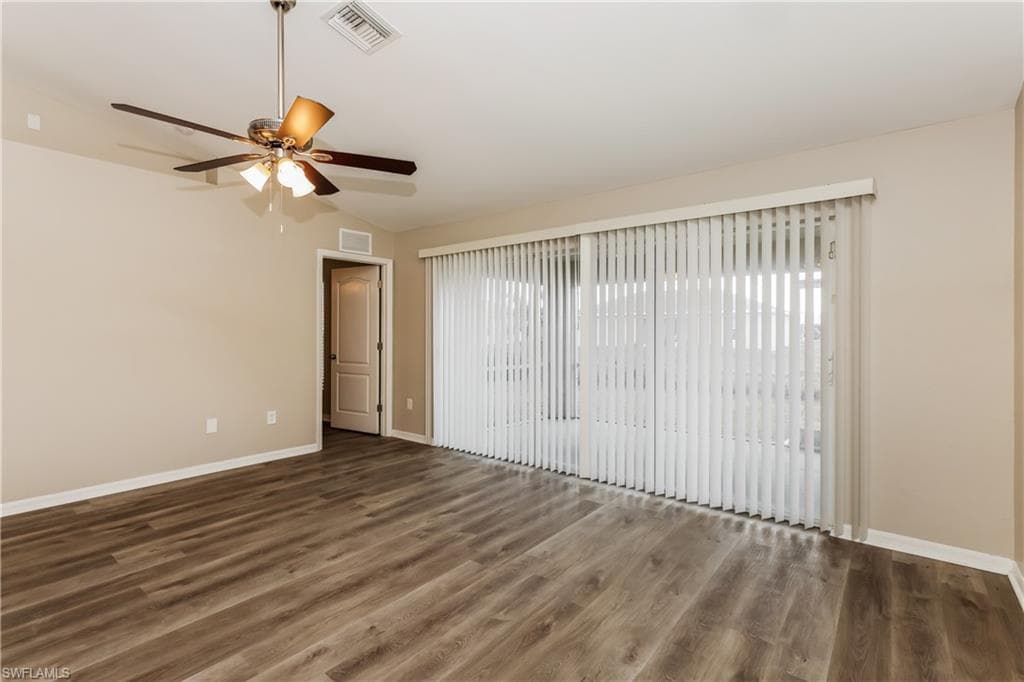 305 NW 25th AVE CAPE CORAL, FL 33993