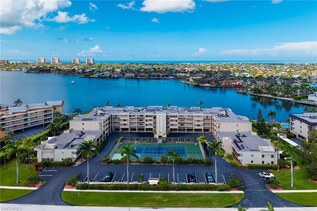 838 Elkcam CIR 202 MARCO ISLAND, FL 34145
