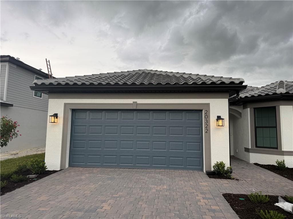 20322 Kingmont DR ESTERO, FL 33928
