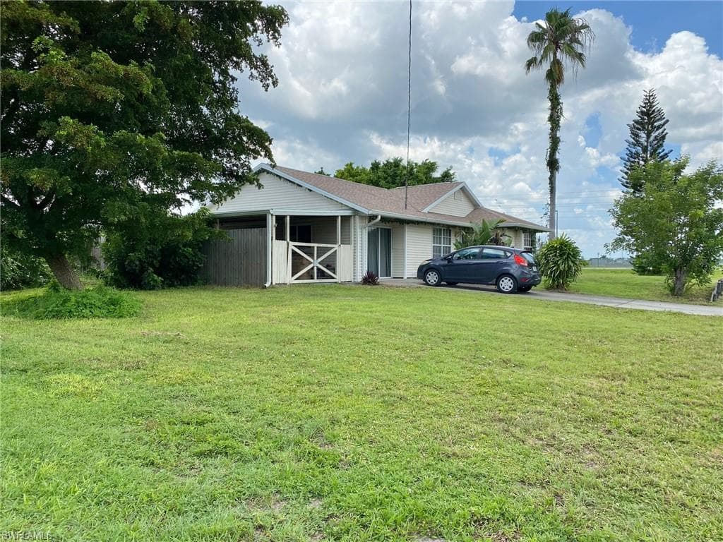 705 Jack AVE N LEHIGH ACRES, FL 33971