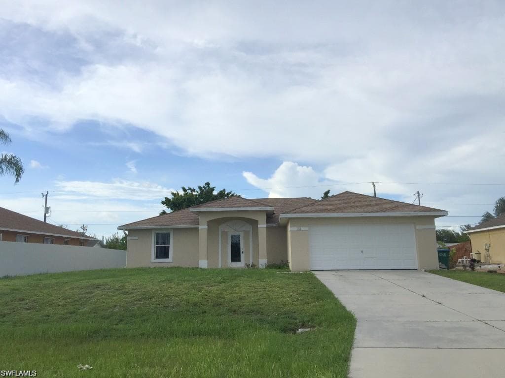 1217 30th ST CAPE CORAL, FL 33914