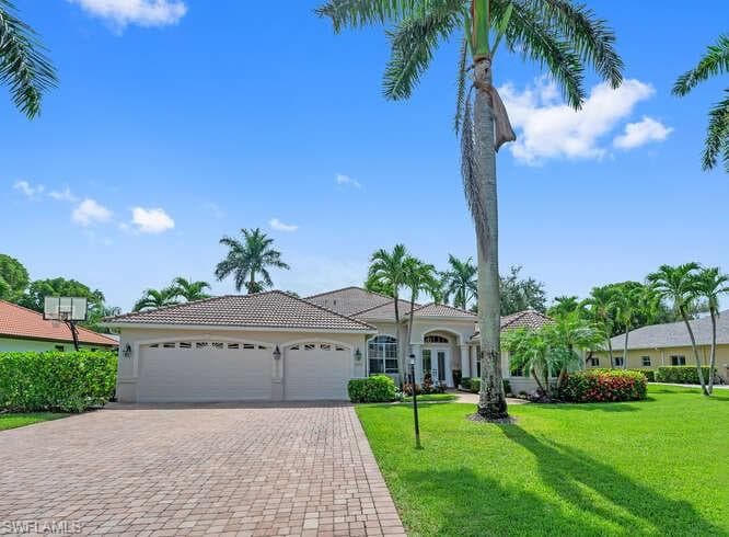 2075 Imperial CIR NAPLES, FL 34110