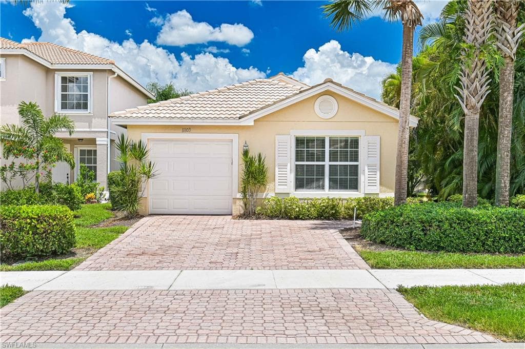 11103 Yellow Poplar DR FORT MYERS, FL 33913