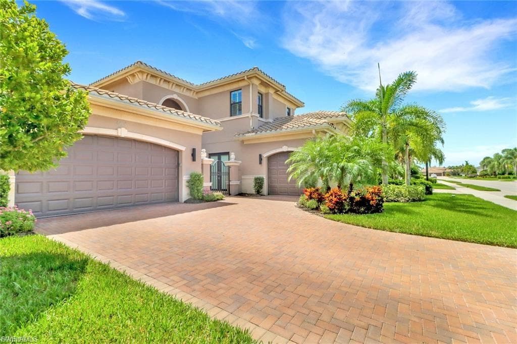 4402 Caldera CIR NAPLES, FL 34119