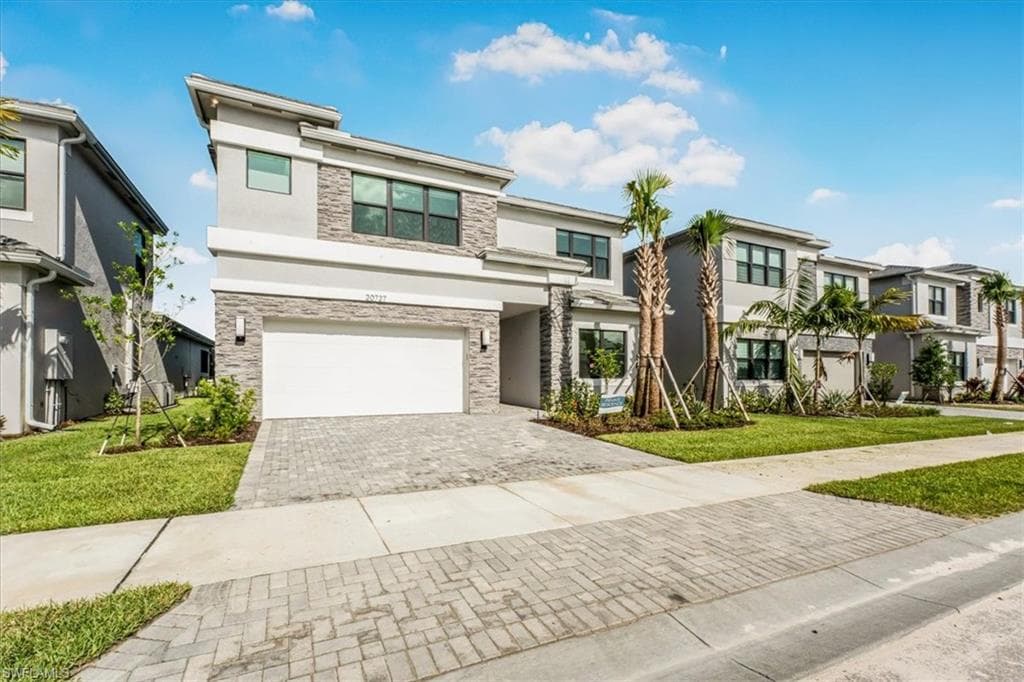 20727 Fair oak ln LN ESTERO, FL 33928