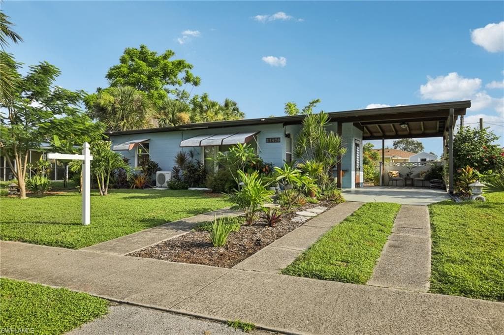 21476 Augusta AVE PORT CHARLOTTE, FL 33952