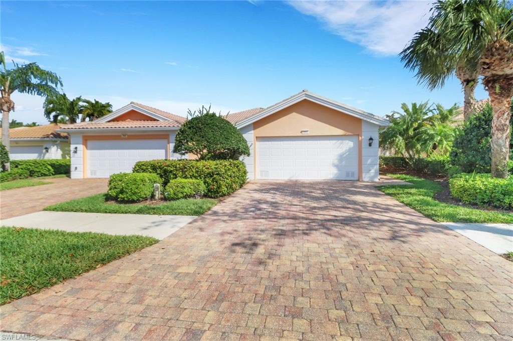 7933 Umberto CT NAPLES, FL 34114