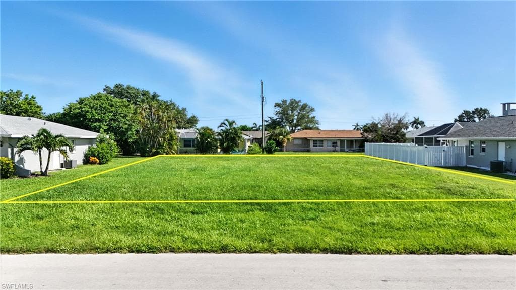 1141 35th ST CAPE CORAL, FL 33904