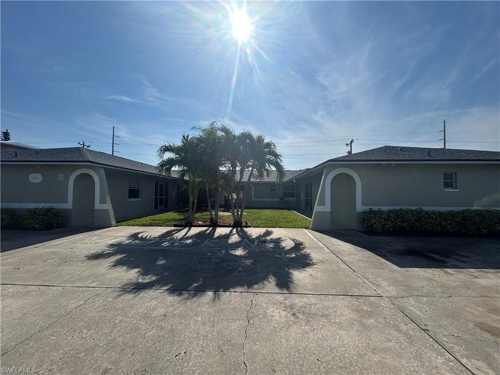 3331 SE 15th PL 4 CAPE CORAL, FL 33904