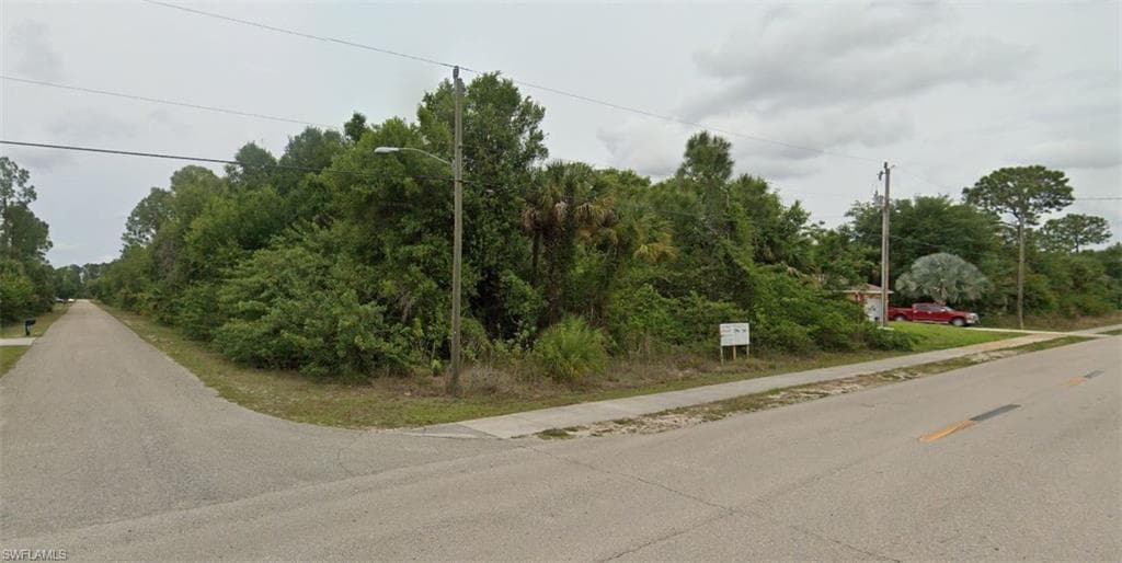 1701 E 6th ST LEHIGH ACRES, FL 33972