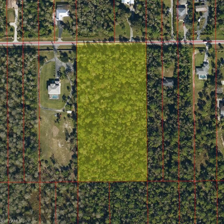 35 AVE NE NAPLES, FL 34120