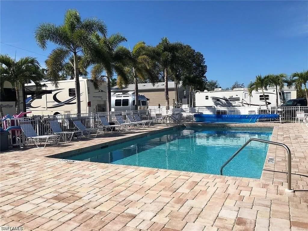 3781 Sesame LN BONITA SPRINGS, FL 34134
