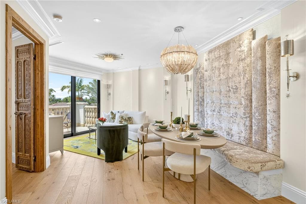 365 5th AVE S 304 NAPLES, FL 34102