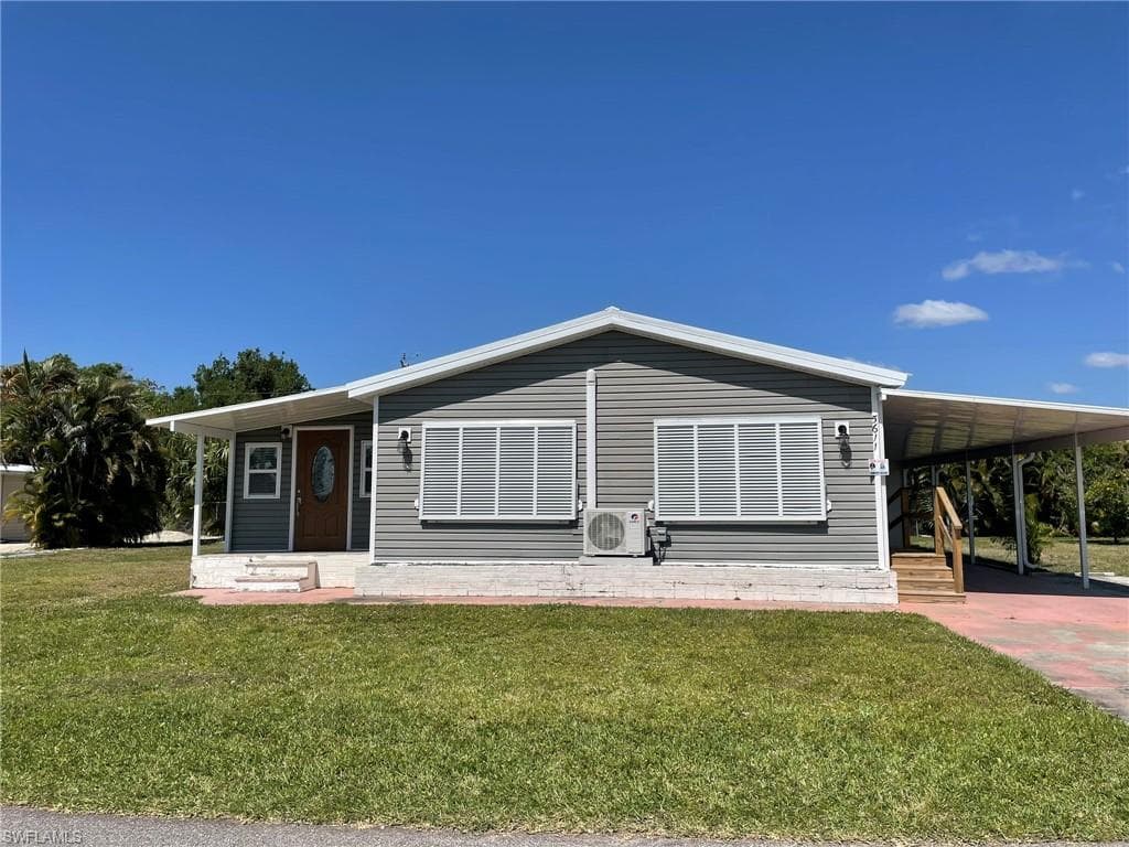 5611 Captain John Smith LOOP NORTH FORT MYERS, FL 33917