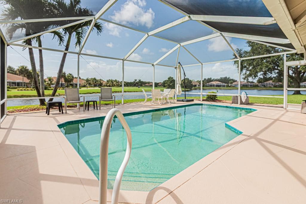 1821 Avian CT NAPLES, FL 34119