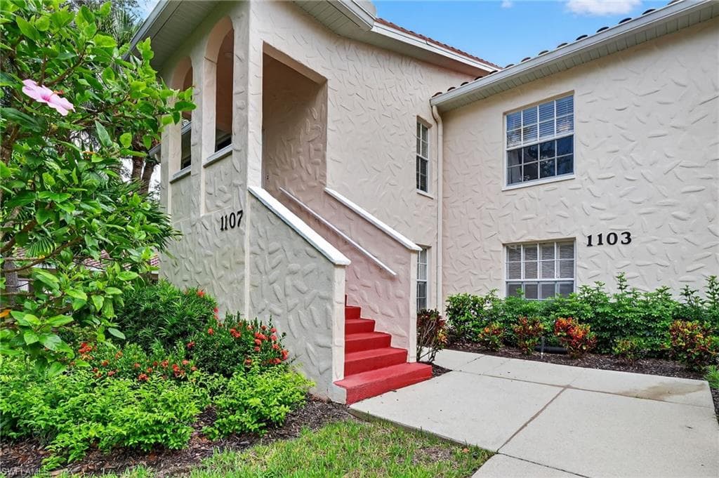 103 Tuscana CT 1107 NAPLES, FL 34119