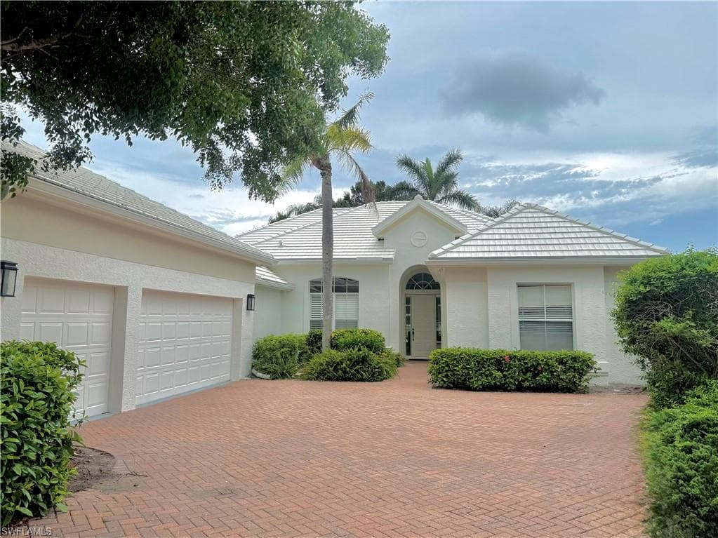 815 ASHBURTON DR NAPLES, FL 34110
