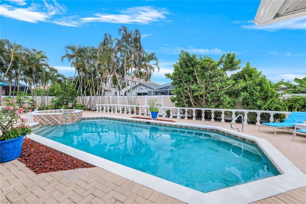 2310 SW 53rd ST CAPE CORAL, FL 33914