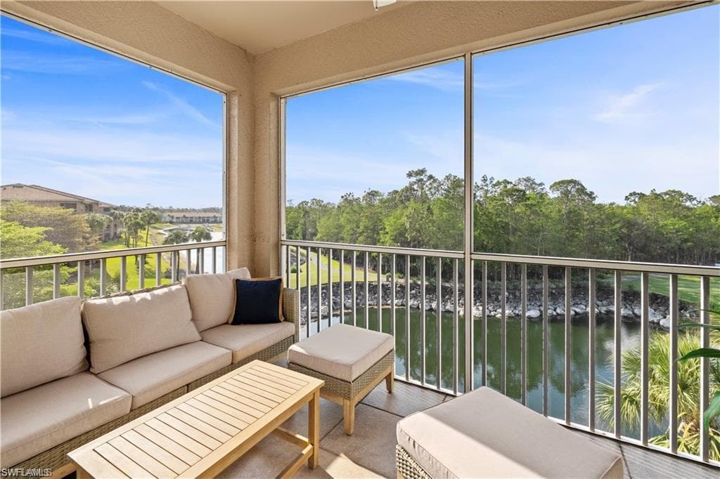 3800 Sawgrass WAY 3141 NAPLES, FL 34112