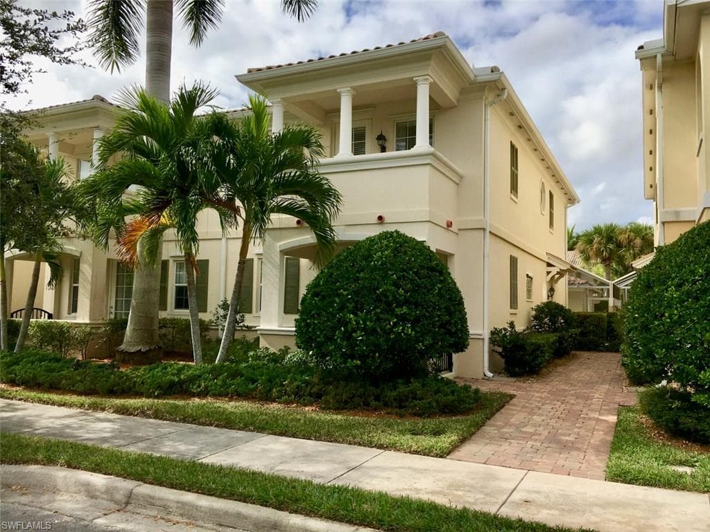 8047 Sorrento LN NAPLES, FL 34114