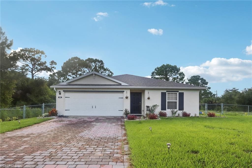 658 Lomond ST LEHIGH ACRES, FL 33972