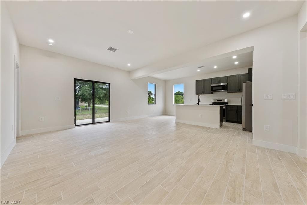 3210 49th ST W LEHIGH ACRES, FL 33971