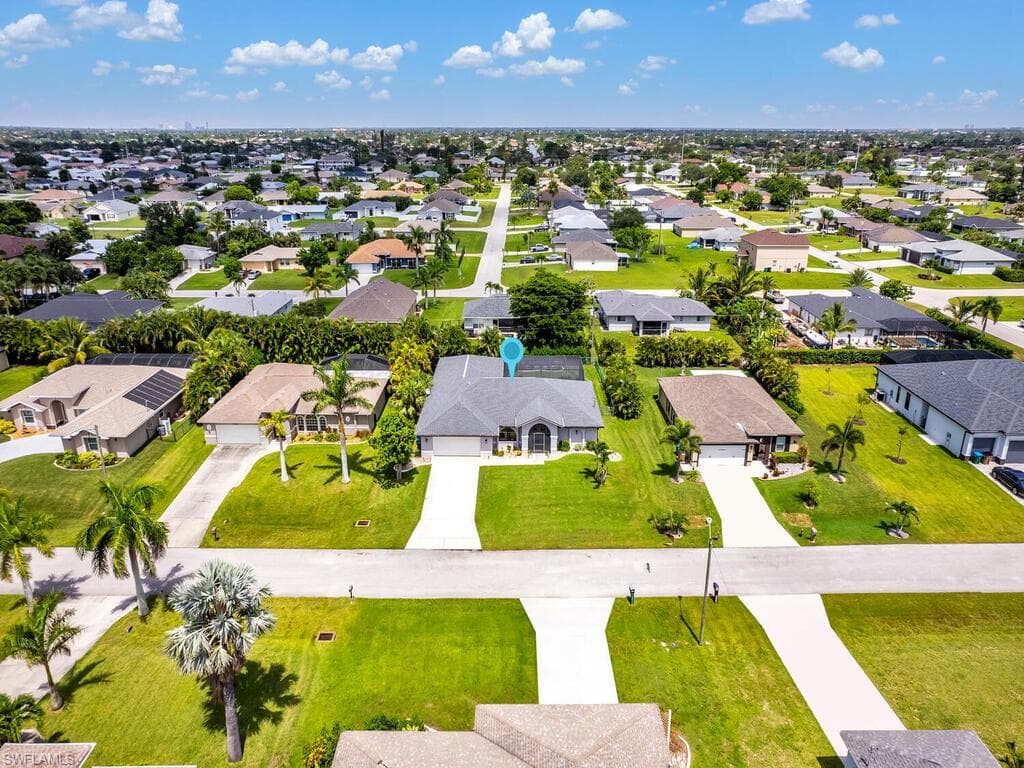 3017 SW 2nd PL CAPE CORAL, FL 33914