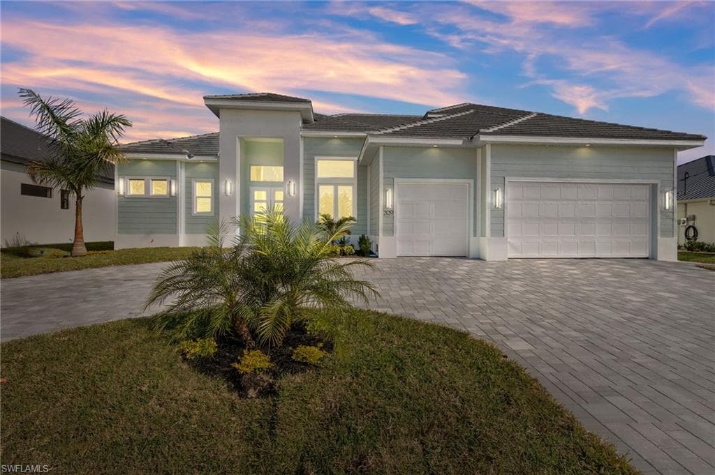 2129 Cape Coral PKWY W CAPE CORAL, FL 33914