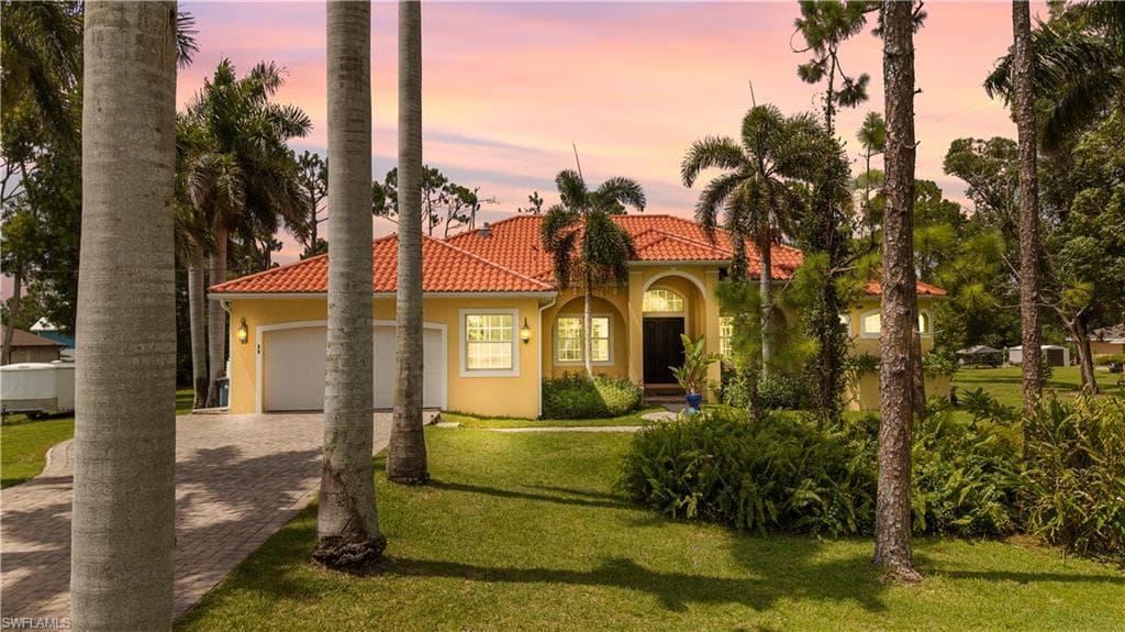 47 Jacaranda PKWY E CAPE CORAL, FL 33909