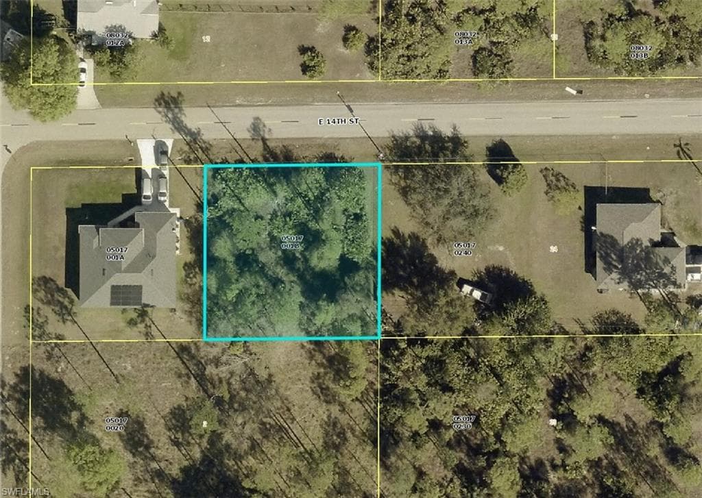 702 E 14th ST LEHIGH ACRES, FL 33972