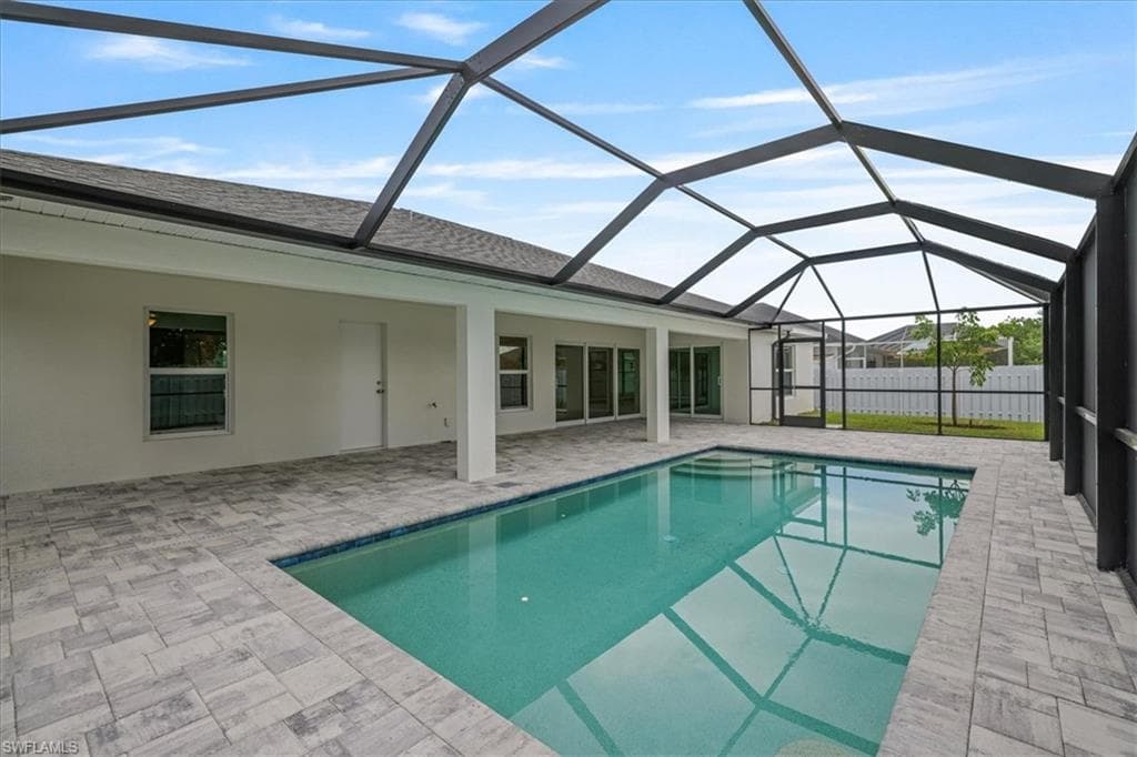 621 NW 14th TER CAPE CORAL, FL 33993