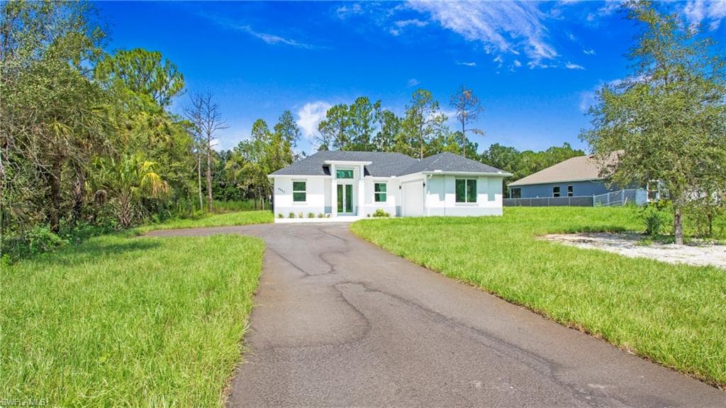 4943 46th ST NE NAPLES, FL 34120