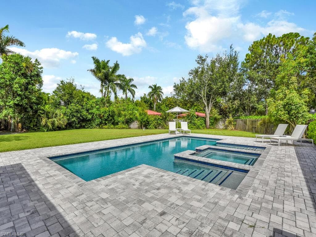1803 Ardmore RD FORT MYERS, FL 33901