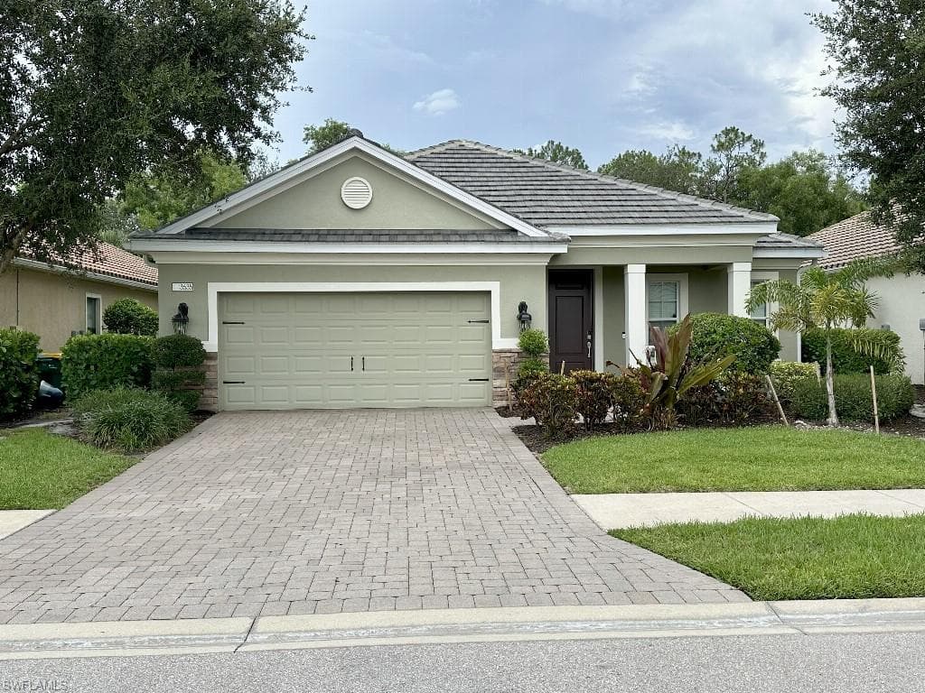 3635 Canopy CIR NAPLES, FL 34120