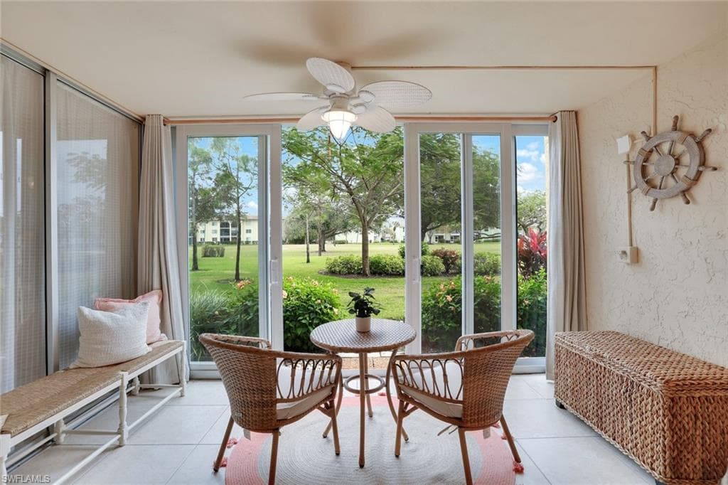 1086 Forest Lakes DR 9107 NAPLES, FL 34105