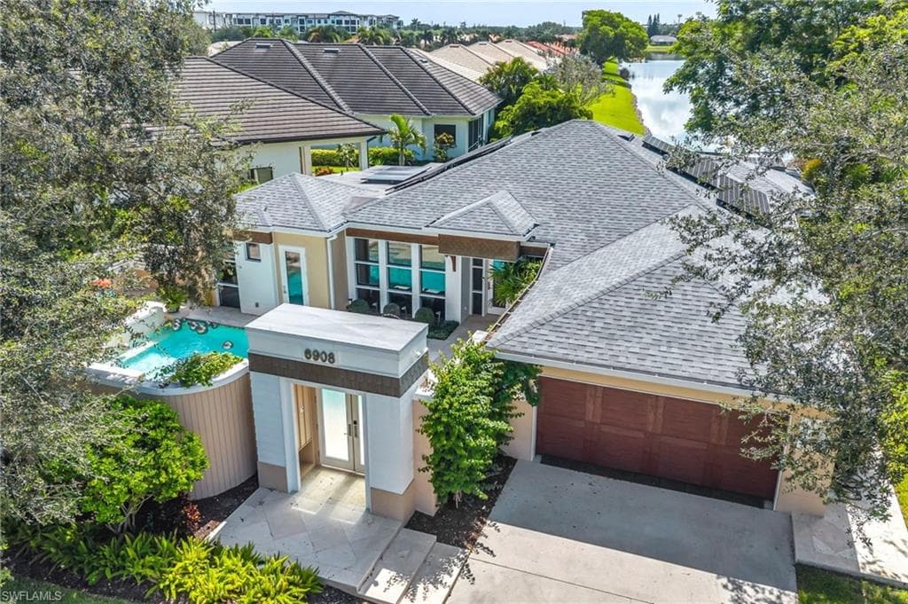 6908 Lone Oak BLVD NAPLES, FL 34109
