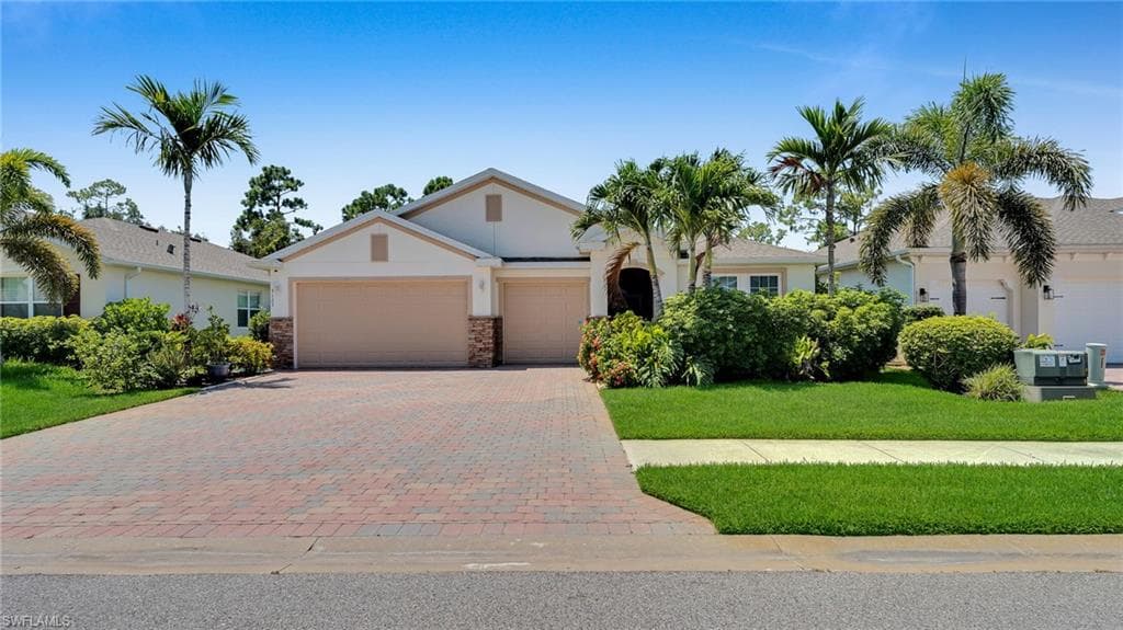3123 Amadora CIR CAPE CORAL, FL 33909