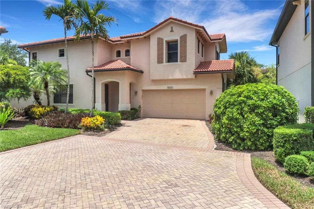 1121 Antaras CT S 46 NAPLES, FL 34113