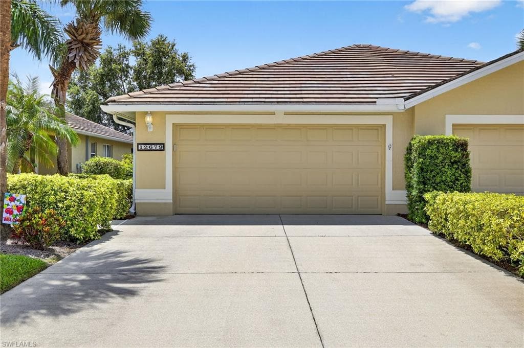 12679 Stone Valley LOOP FORT MYERS, FL 33913