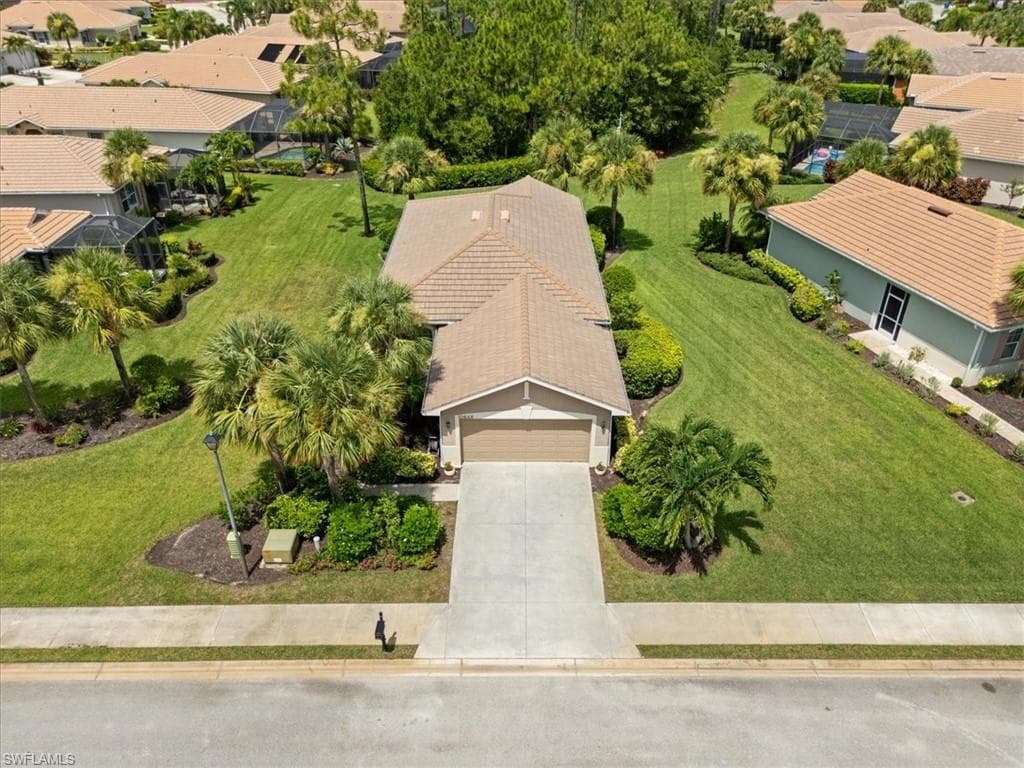 10648 Camarelle CIR FORT MYERS, FL 33913