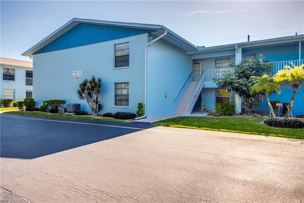 1100 Pondella RD 803 CAPE CORAL, FL 33909