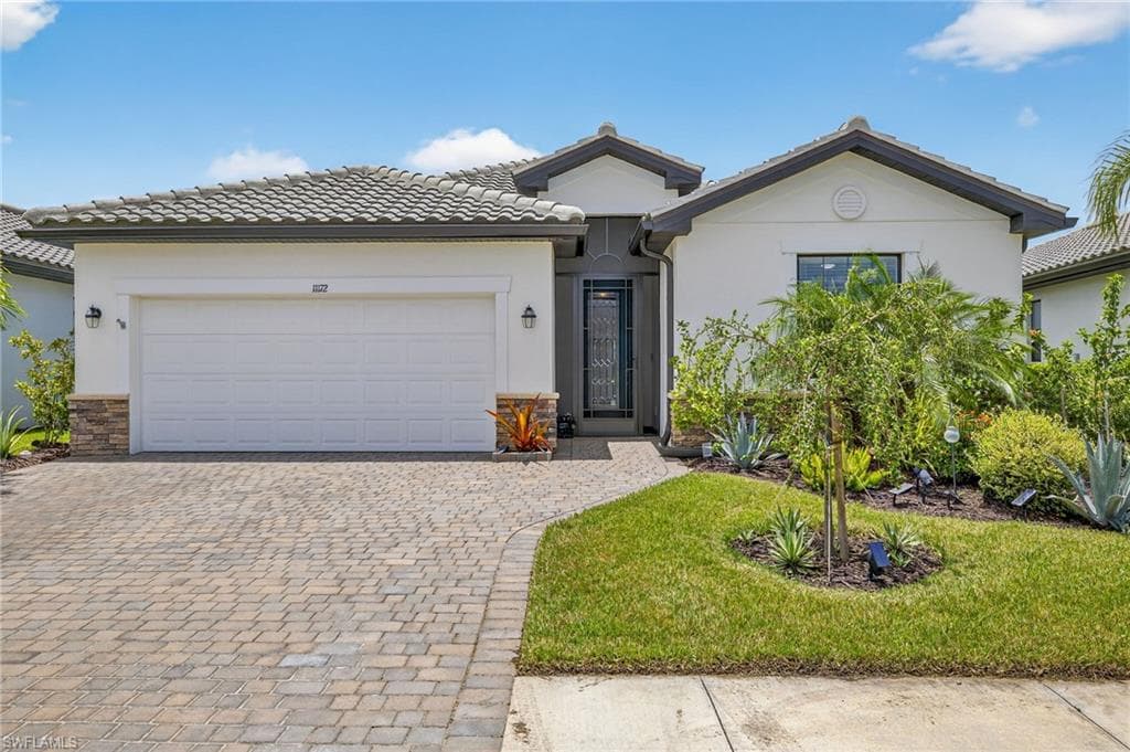 11172 Shady Lake RUN FORT MYERS, FL 33913